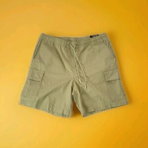 Michael Kors Mens Large Light Sage Green Drawstring Elastic Waist Cargo Shorts